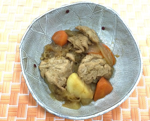 大豆ミートの肉じゃが